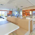 Premiere Classe Poitiers Futuroscope - *