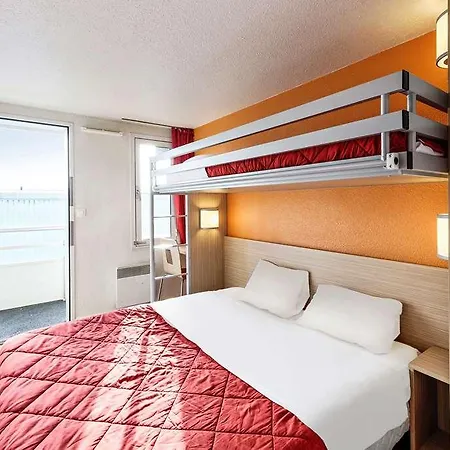 Отель Premiere Classe Poitiers Futuroscope -