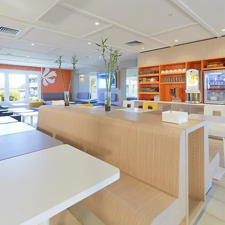 Premiere Classe Poitiers Futuroscope - ホテル *