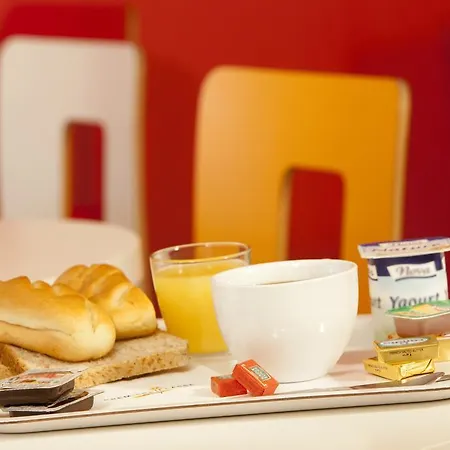 Premiere Classe Poitiers Futuroscope - Отель