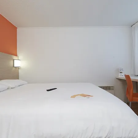 Hotel Premiere Classe Poitiers Futuroscope - *