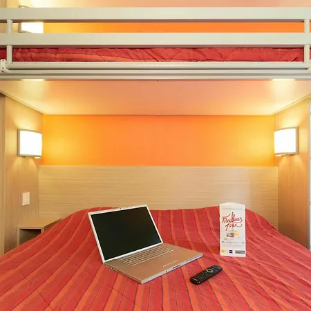Premiere Classe Poitiers Futuroscope - *