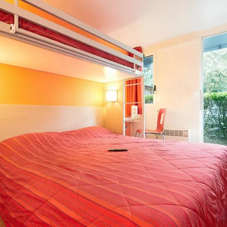 Premiere Classe Poitiers Futuroscope - Hotel *
