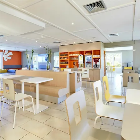 Hotel Premiere Classe Poitiers Futuroscope - *