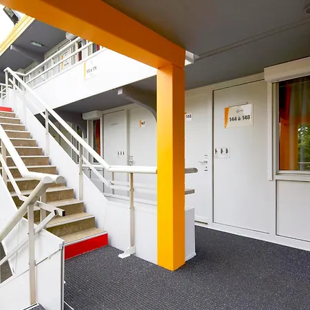 Premiere Classe Poitiers Futuroscope - Hotel *