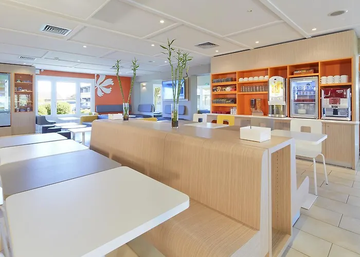 Premiere Classe Poitiers Futuroscope - Hotell *