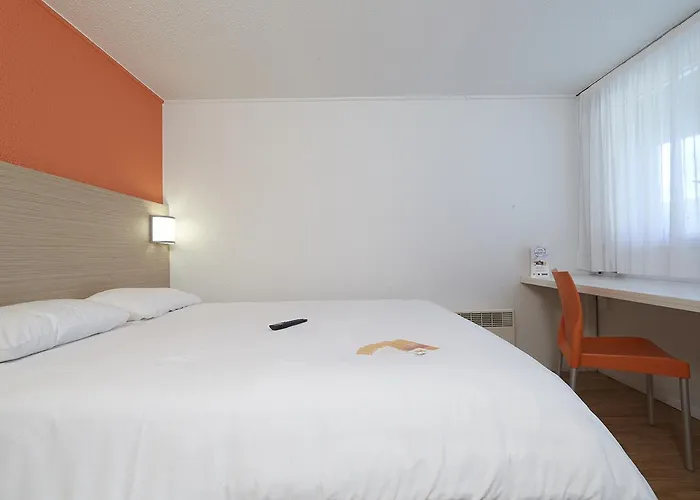 Hotell Premiere Classe Poitiers Futuroscope - *