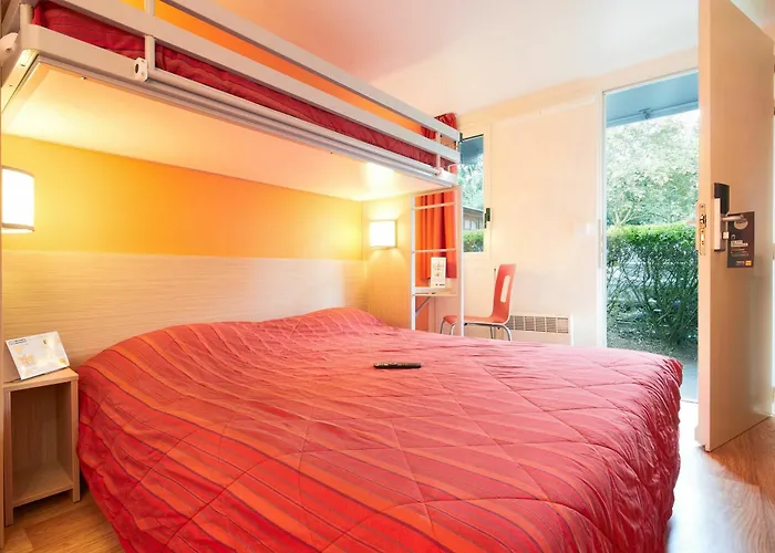 Premiere Classe Poitiers Futuroscope - Hotell *