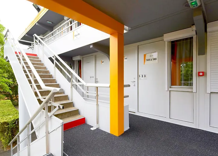 Premiere Classe Poitiers Futuroscope - Hotel *