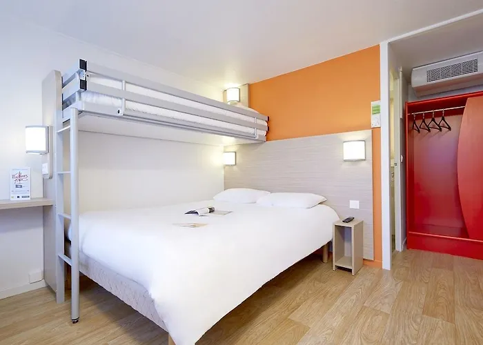 Premiere Classe Poitiers Futuroscope - Hotel